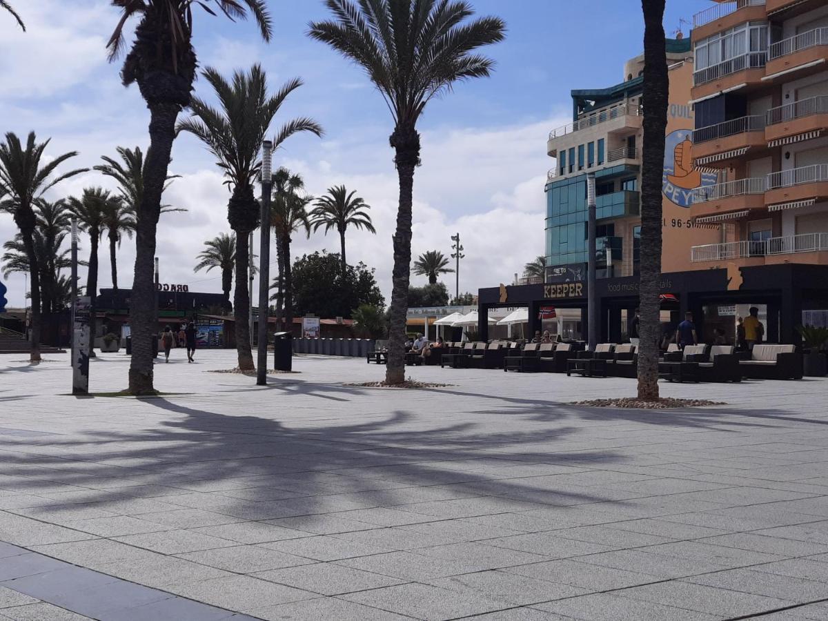 Moderno Apartamento Familiar Junto Al Mar - Conejito Torrevieja Exterior foto