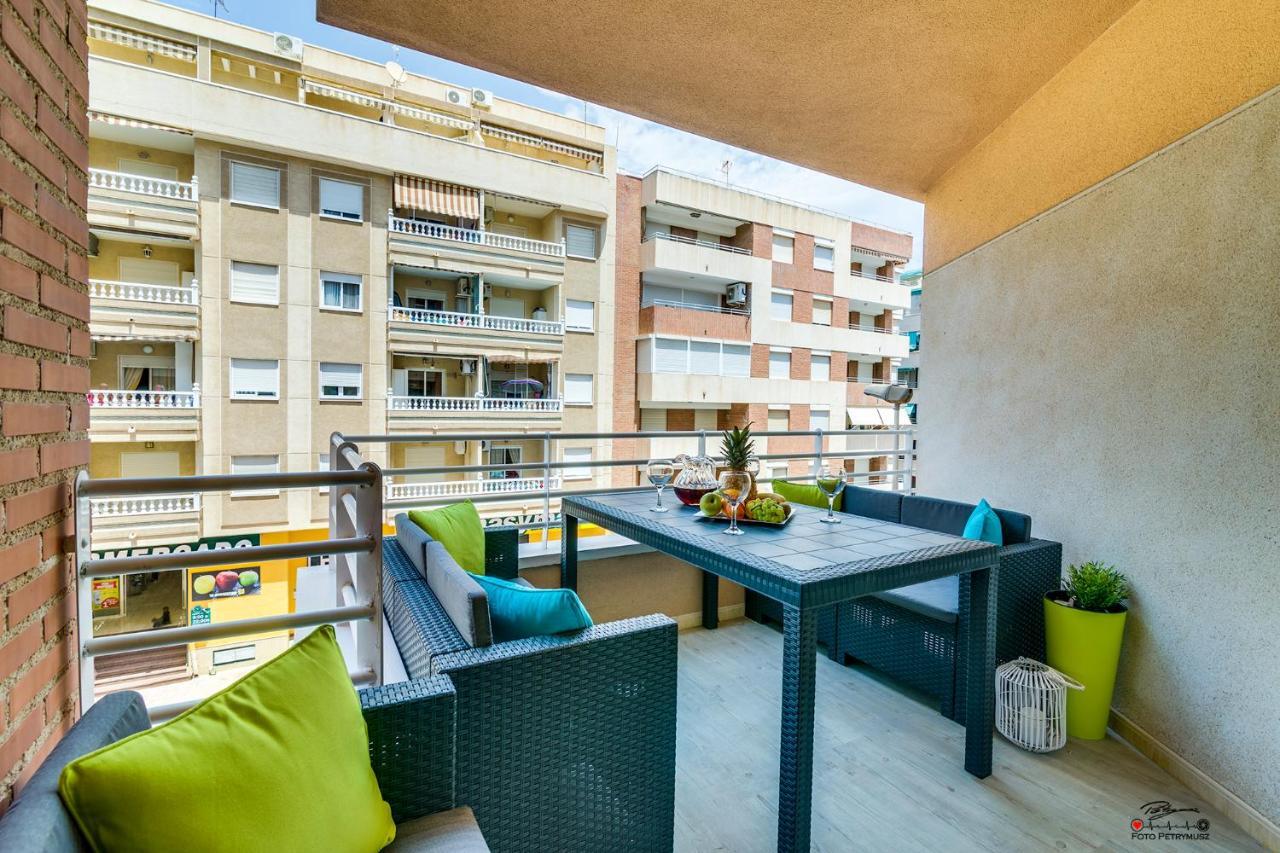 Moderno Apartamento Familiar Junto Al Mar - Conejito Torrevieja Exterior foto